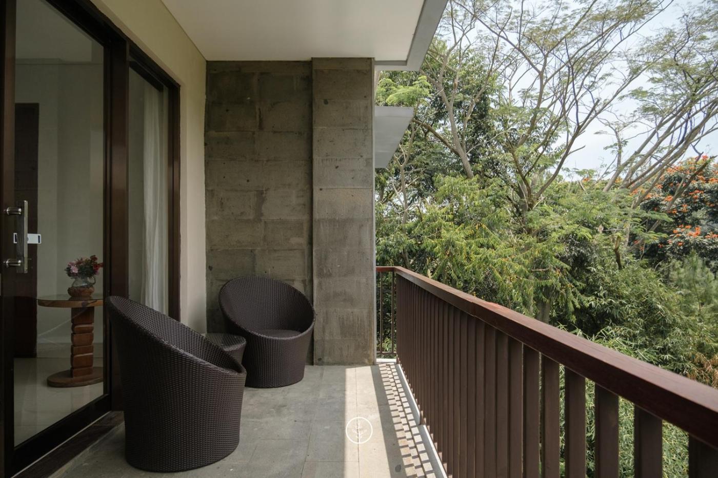 Hikari Hill View Villa 7 Bedrooms With A Private Swimming Pool And Billiard Bandung Exterior photo