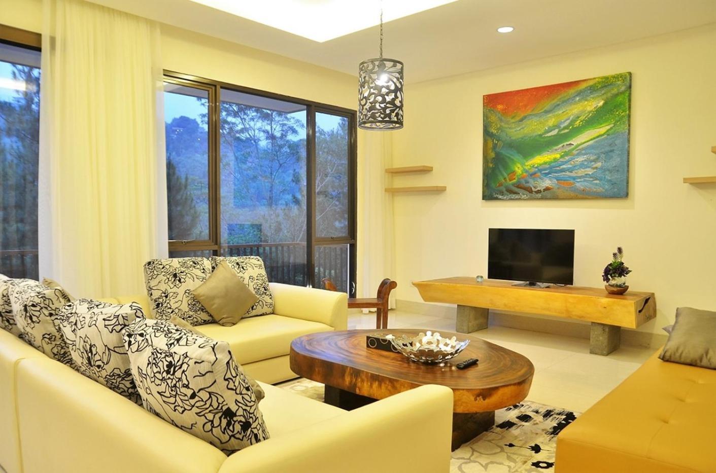 Hikari Hill View Villa 7 Bedrooms With A Private Swimming Pool And Billiard Bandung Exterior photo