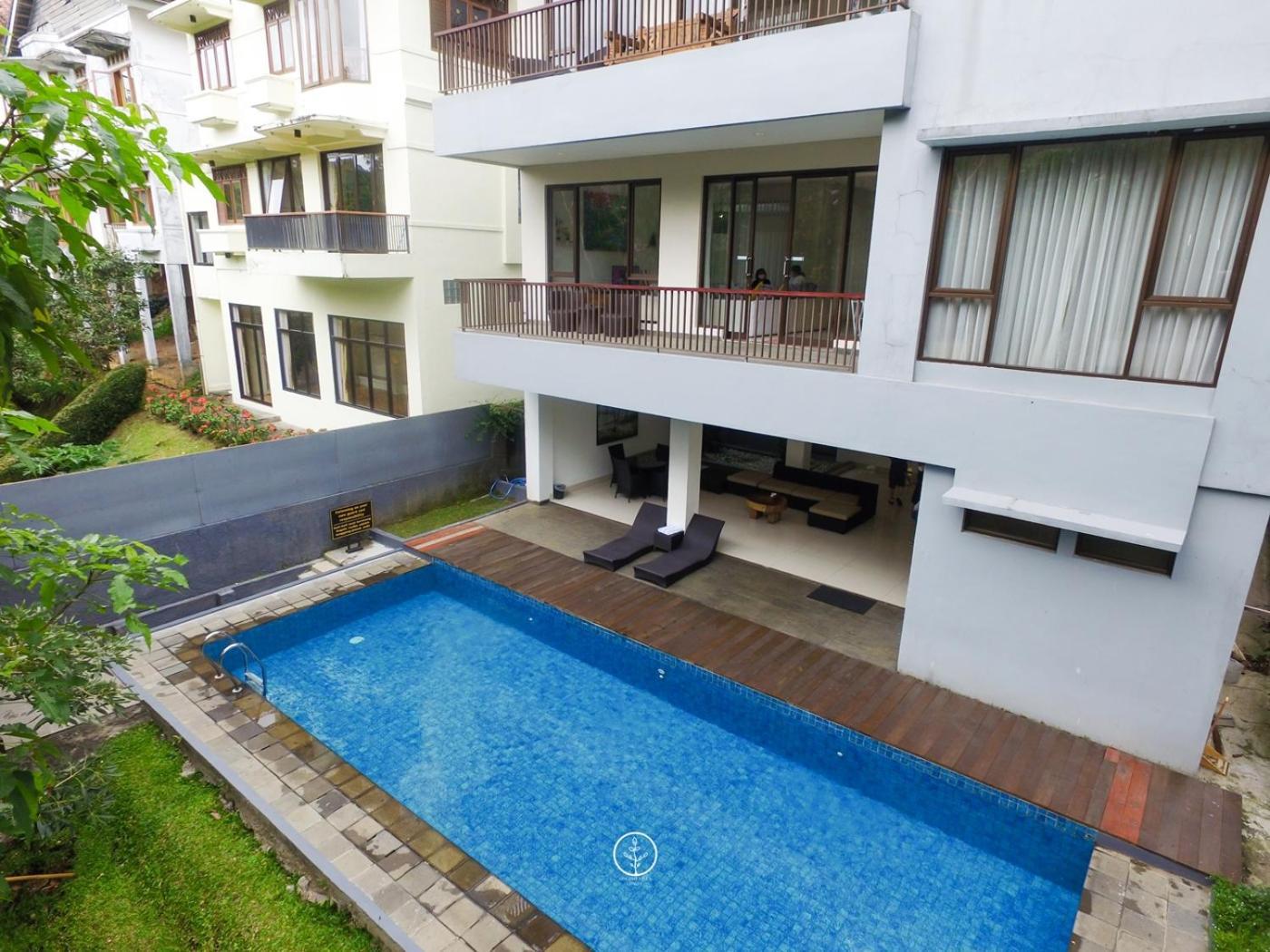 Hikari Hill View Villa 7 Bedrooms With A Private Swimming Pool And Billiard Bandung Exterior photo