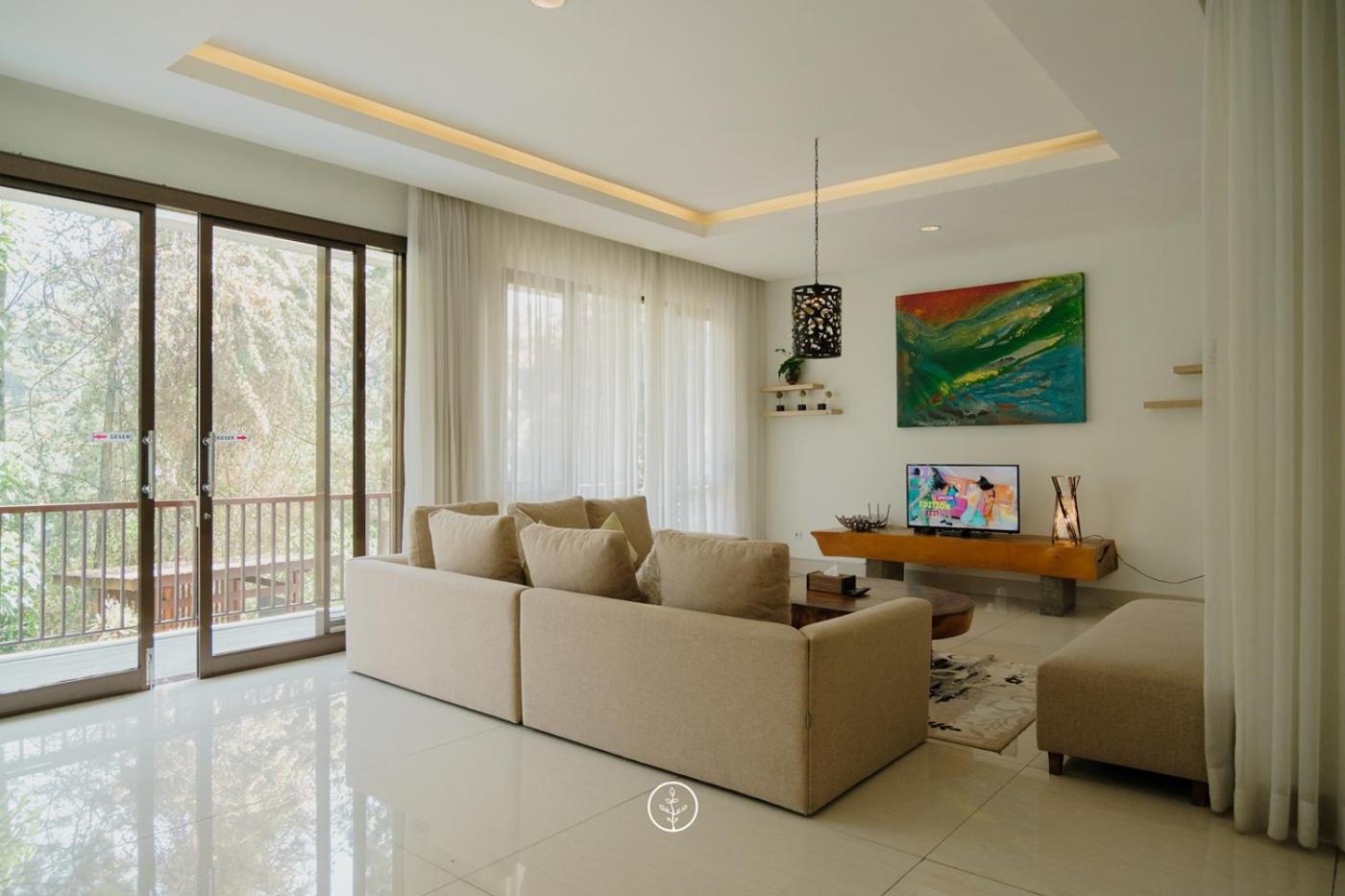 Hikari Hill View Villa 7 Bedrooms With A Private Swimming Pool And Billiard Bandung Exterior photo