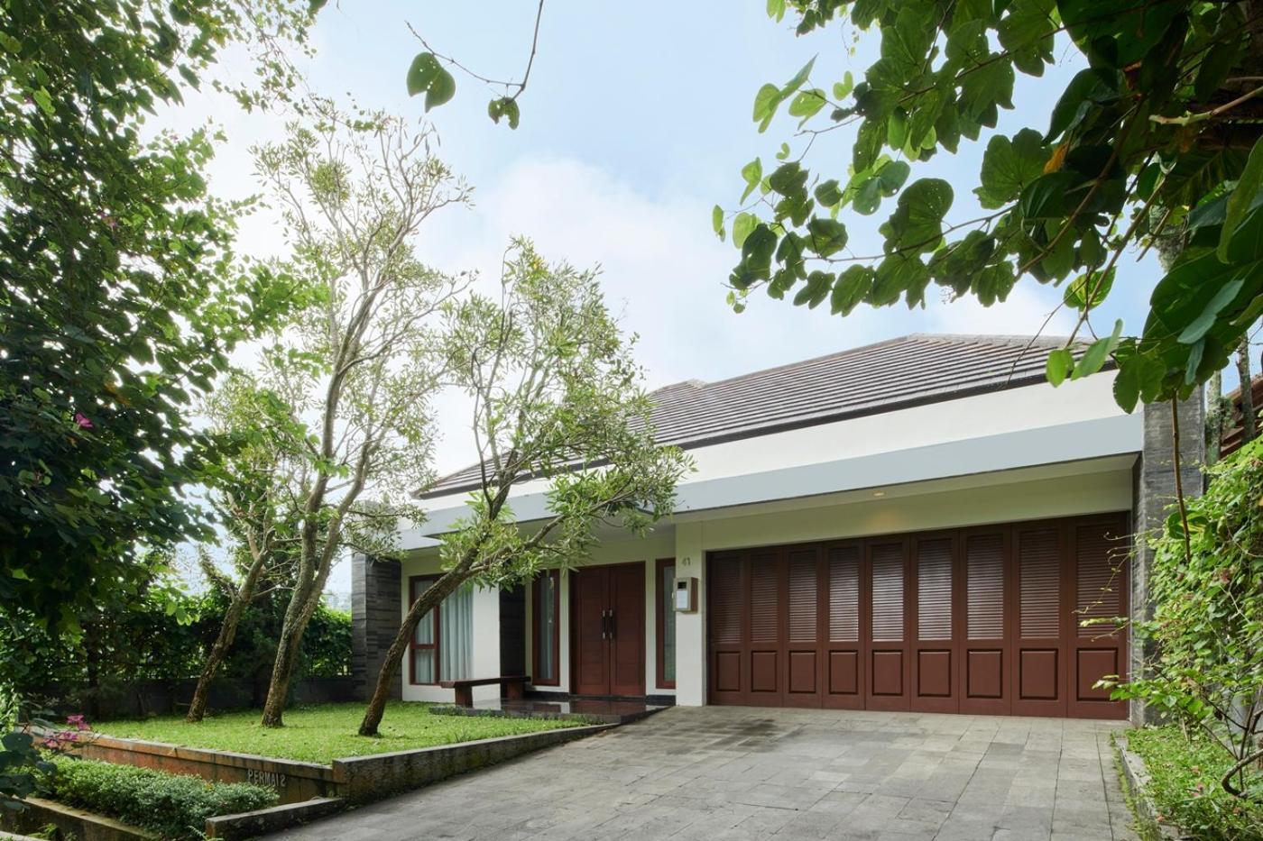 Hikari Hill View Villa 7 Bedrooms With A Private Swimming Pool And Billiard Bandung Exterior photo