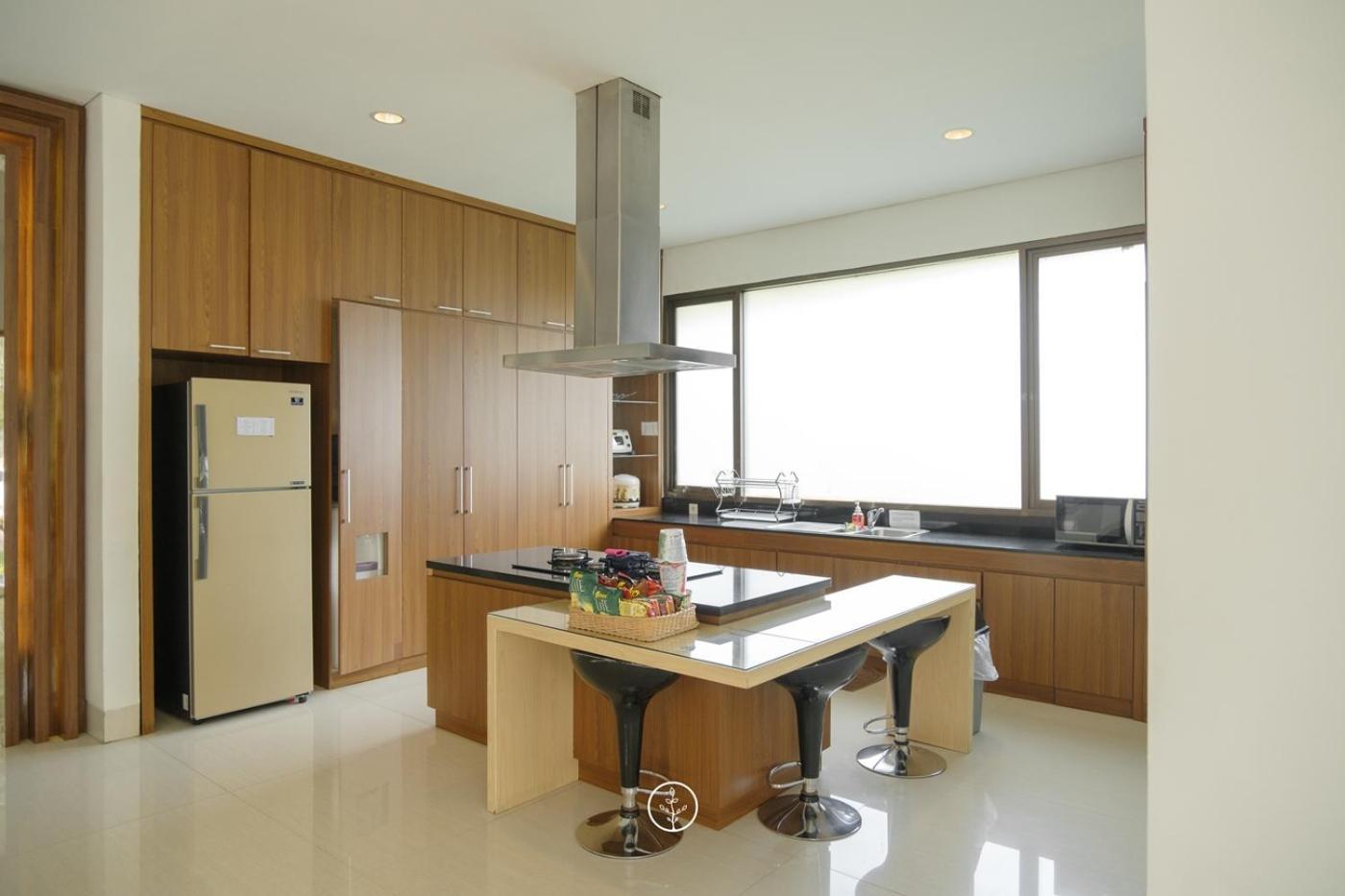 Hikari Hill View Villa 7 Bedrooms With A Private Swimming Pool And Billiard Bandung Exterior photo